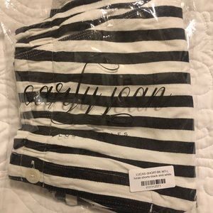 CJLA Lucas shorts (L) - Black and white stripe